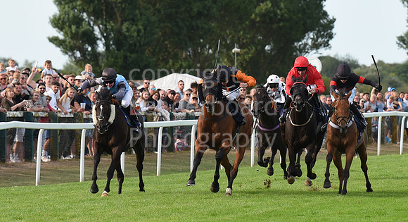 Gt_Yarm_Races_28_Aug_2022-214