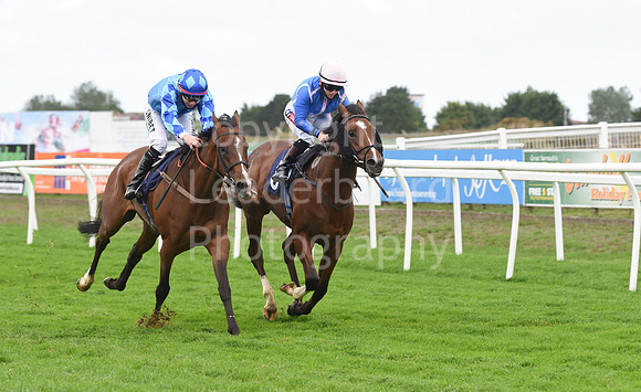 Gt_Yarmouth_Races_230Aug-45