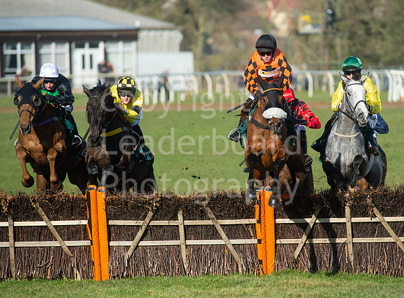 NB_002_Fakenham_Lycetts_Raceday