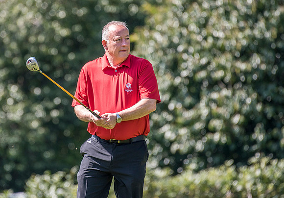 14_ENGLAND_GOLF_ACTION_2016