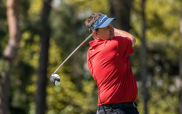 40_ENGLAND_GOLF_ACTION_2016