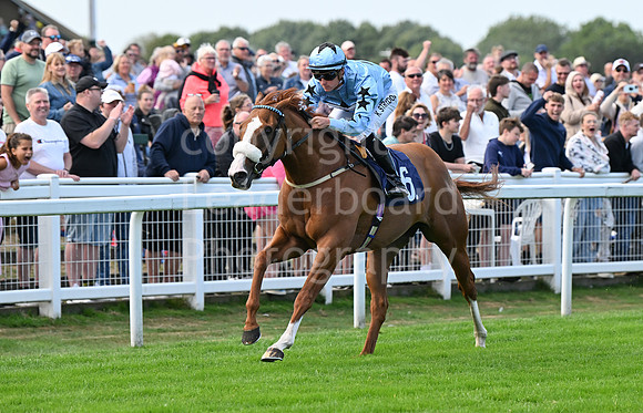 Gt_Yarm_24_Aug_2025-148