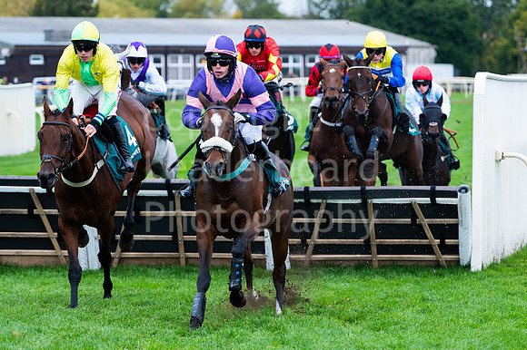 22IB_Fakenham_Races_October-143