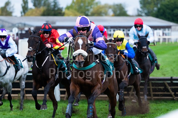22IB_Fakenham_Races_October-147
