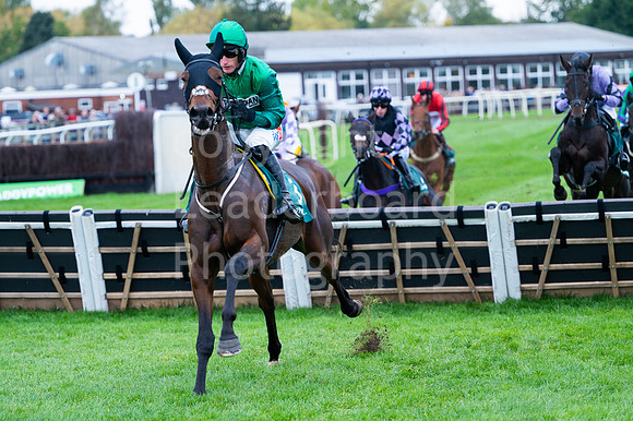22IB_Fakenham_Races_October-3
