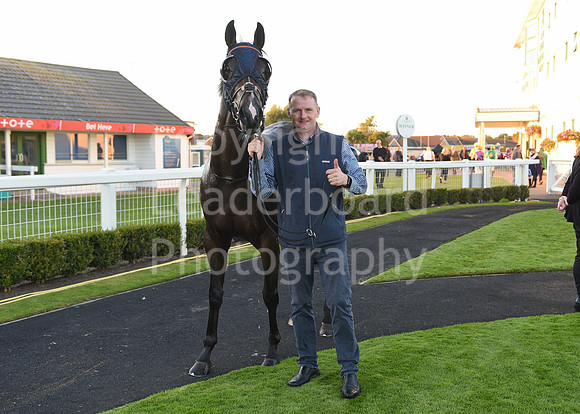 Gt_Yarm_Mon_6th_Oct_2025_Groom-7