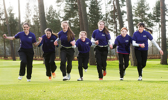 LB41_Girls_Golf_Rocks_Woburn
