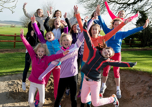 LB_Girls_Golf_Rocks_Dorset_427