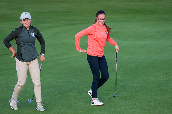 BS4_4982