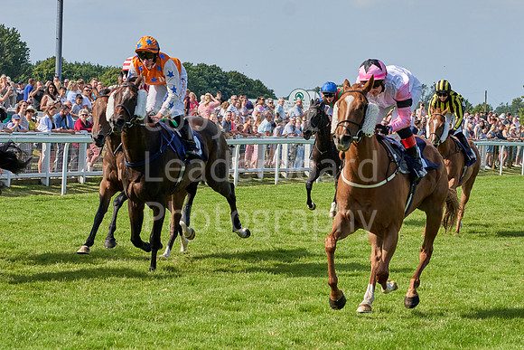 Great Yarmouth  Race Six 11th Aug 2021 0479