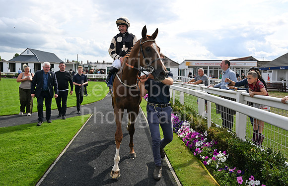 Gt_Yarm_Sun_30_Aug_2026-37