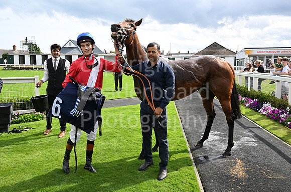 Gt_Yarm_Sun_30_Aug_2026-68