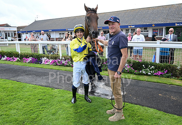 Gt_Yarm_Sun_30_Aug_2026-101