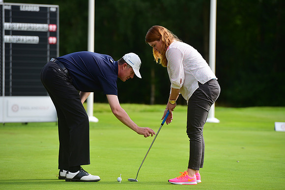 NB_031_Women_Girls_Golf