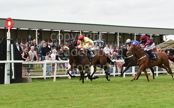 Gt_Yarm_Races_7th_July2021-30