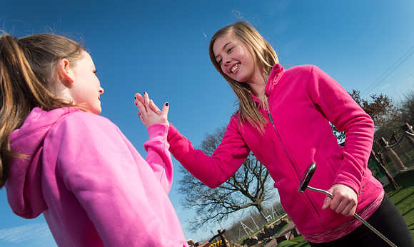 LB_Girls_Golf_Rocks_Norfolk_604