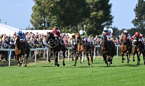 Gt_Yarm_25_Aug_Family_Raceday_2024-104