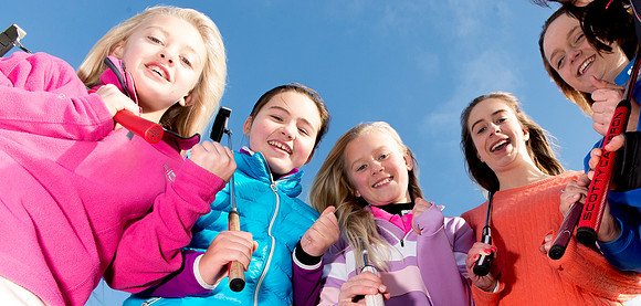 LB_Girls_Golf_Rocks_Dorset_190