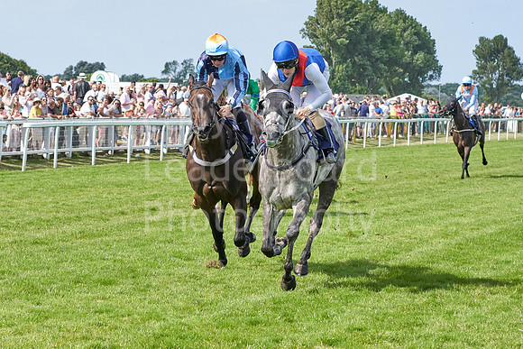 Great Yarmouth  Race Five 11th Aug 2021 0412
