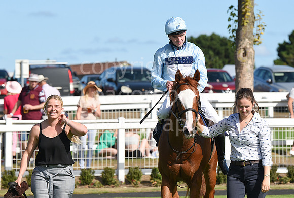 Gt_Yarm_Races_28_Aug_2022-126