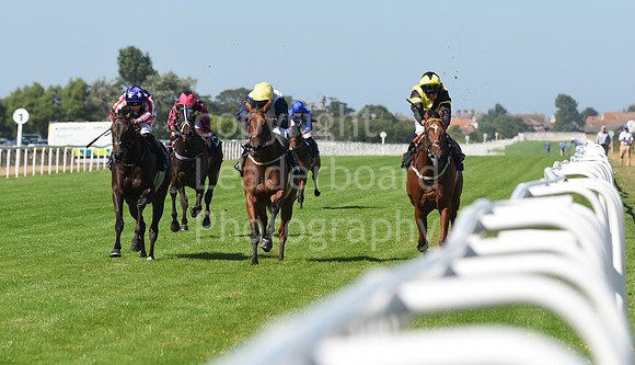 Gt_Yarm_Races_10_Aug_2022-94
