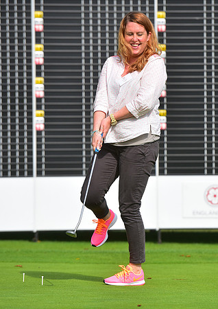 NB_034_Women_Girls_Golf