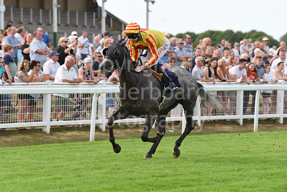 Gt_Yarm_21_Aug_2022-179