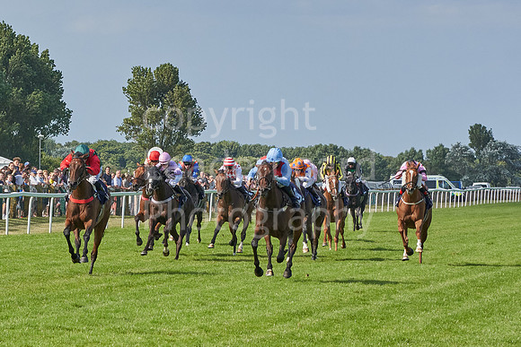Great Yarmouth  Race Six 11th Aug 2021 0470