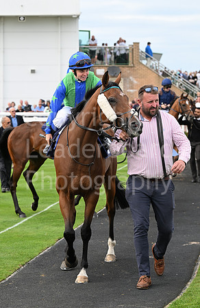 Gt_Yarm_25_Aug_Family_Raceday_2024-189