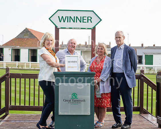 Great Yarmouth  Race Six 11th Aug 2021 0491