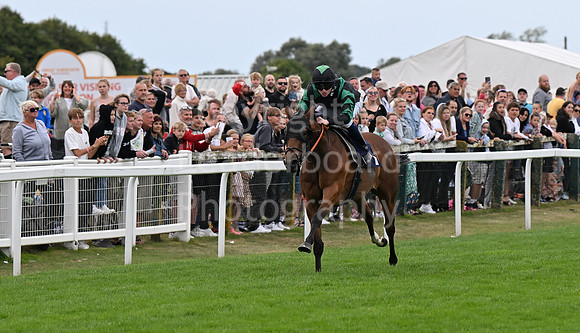Gt_Yarm_25_Aug_Family_Raceday_2024-241