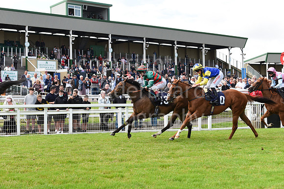 Gt_Yarm_Races_7th_July2021-115