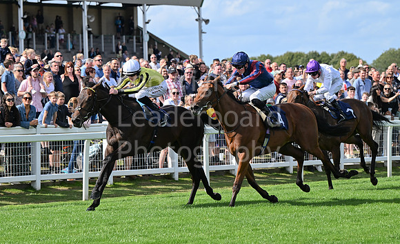 Gt_Yarm_25_Aug_Family_Raceday_2024-71