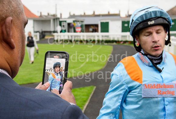 NB0_4601
