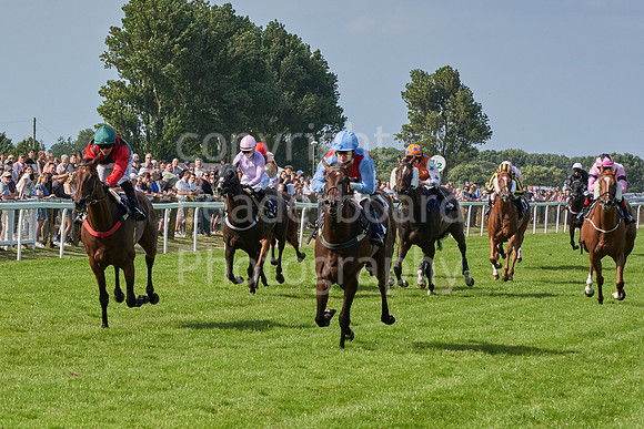 Great Yarmouth  Race Six 11th Aug 2021 0472