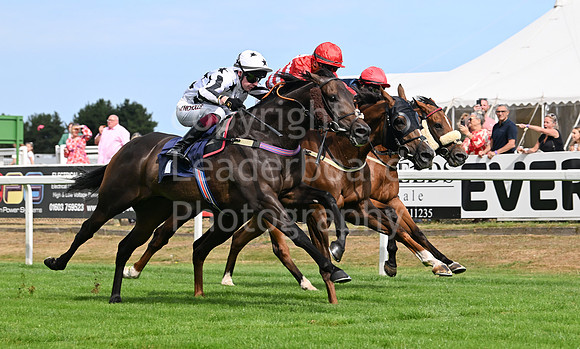 Gt_Yarm_24_Aug_2025-24
