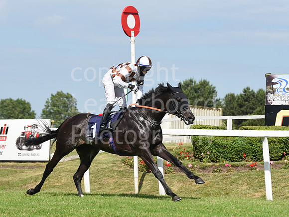 Gt_Yarm_Races_7th_July2021-173