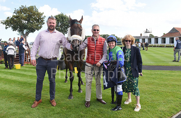 Gt_Yarm_25_Aug_Family_Raceday_2024-40