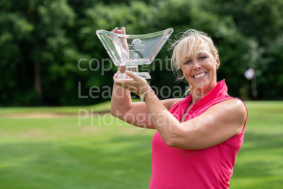 010_LADIES_BRIDGESTONE_WINNER_2018
