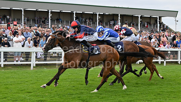 Gt_Yarm_25_Aug_Family_Raceday_2024-211