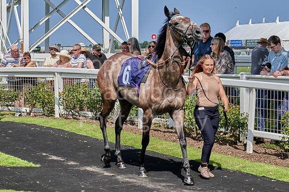 Great Yarmouth  Race Three 11th Aug 2021 0224