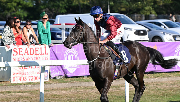 Gt_Yarm_Ladies Night_2025-56