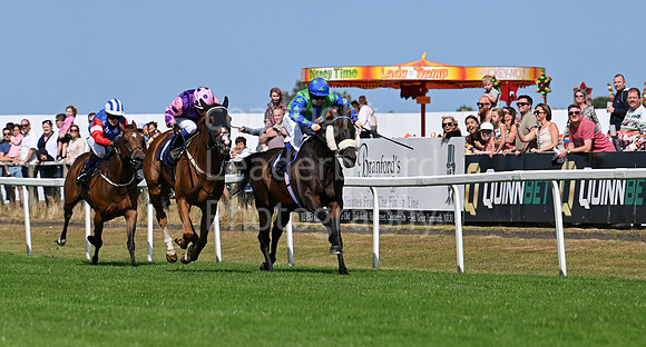 Gt_Yarm_25_Aug_Family_Raceday_2024-17