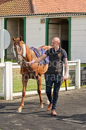 Great Yarmouth  Race Six 11th Aug 2021 0427