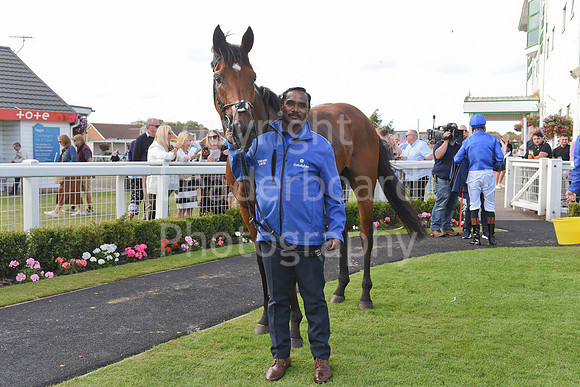 Gt_Yarm_25_Aug_Family_Raceday_2024_Groom-4
