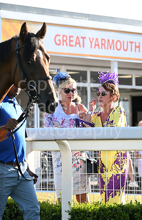 Gt_Yarm_Ladies Night_2025-3