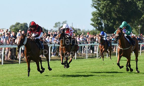 Gt_Yarm_Races_10_Aug_2022-153