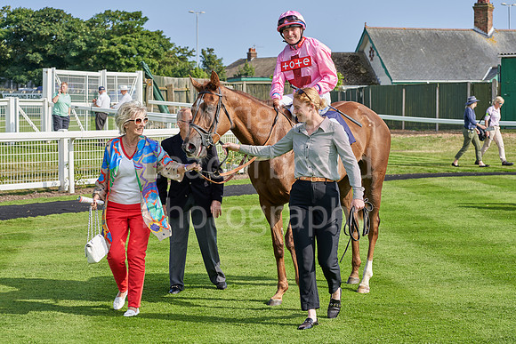 Great Yarmouth  Race Seven 11th Aug 2021 0536