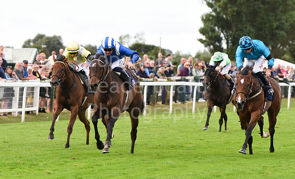 Gt_Yarm_Races_13_Sept8-191