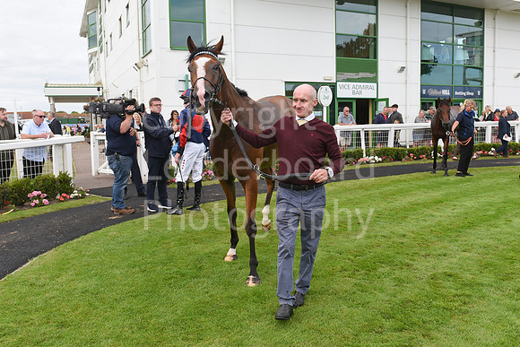 Gt_Yarm_25_Aug_Family_Raceday_2024_Groom-5